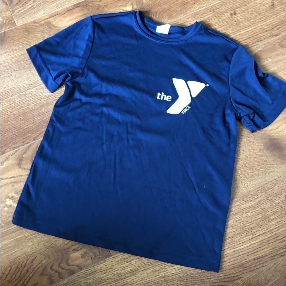 The YMCA Athletic short sleeve top in size S